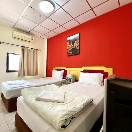 Patong Adventure Hostel المظهر الخارجي الصورة