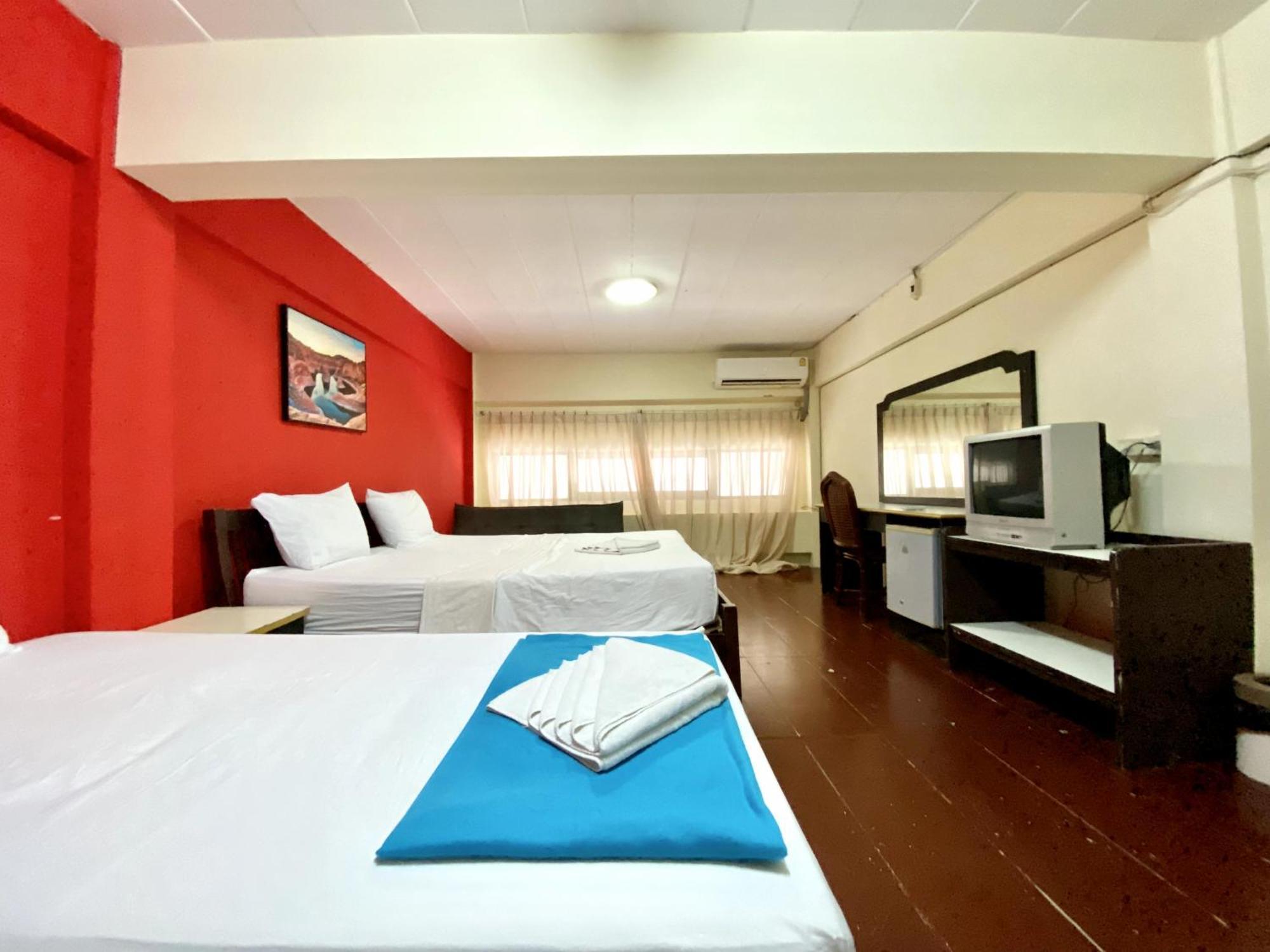 Patong Adventure Hostel المظهر الخارجي الصورة